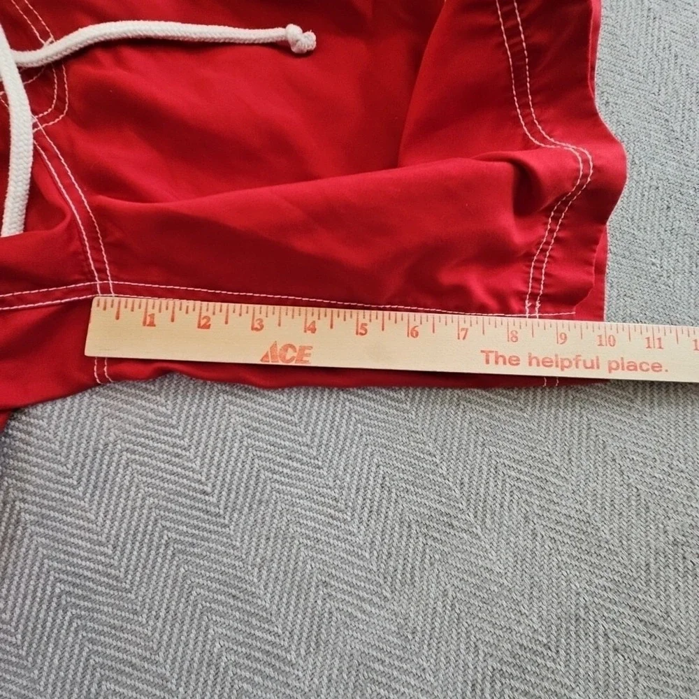 American Eagle Men 32 Board Shorts Swim Trunks Red Yellow 10 Inseam EUC Surf NWT
